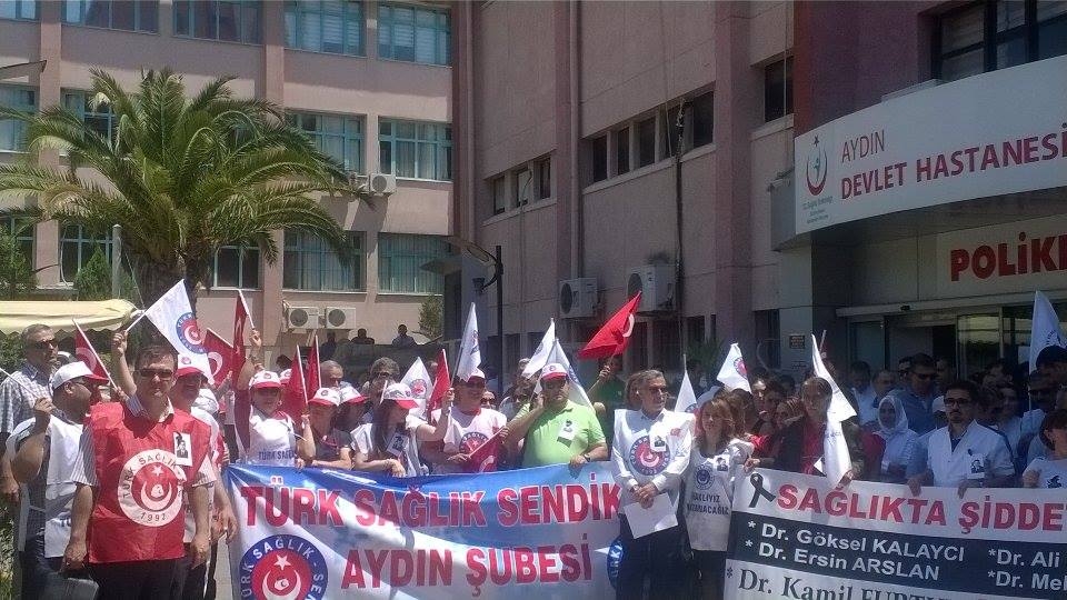 Sağlıkta Şiddeti Protesto Ettik,İş Bıraktık.